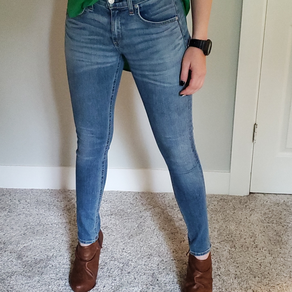 Rag & Bone skinny jeans blue wash size 26